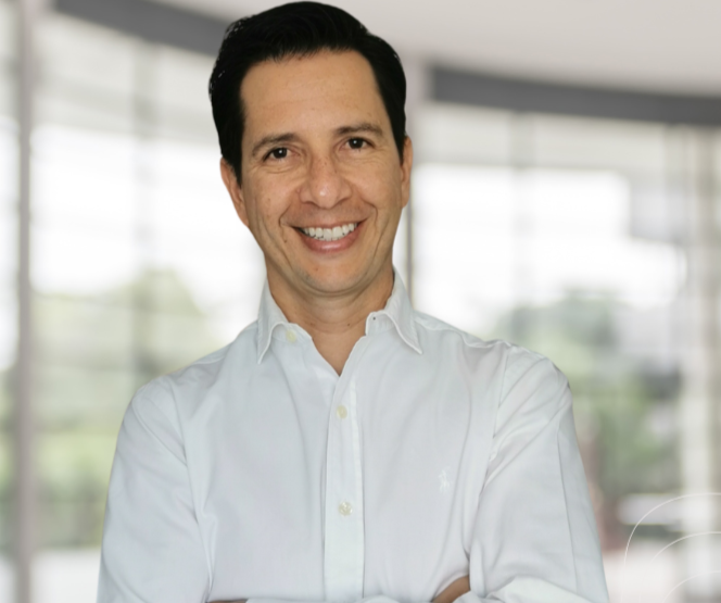 Foto Perfil Andrés Huyo (1)-2